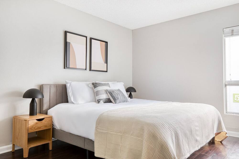 Photo of Bedroom in Rampart Village