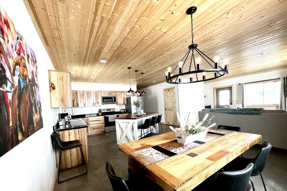 Photo of Kitchen in Story