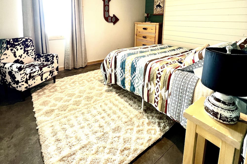 Photo of Bedroom in Story