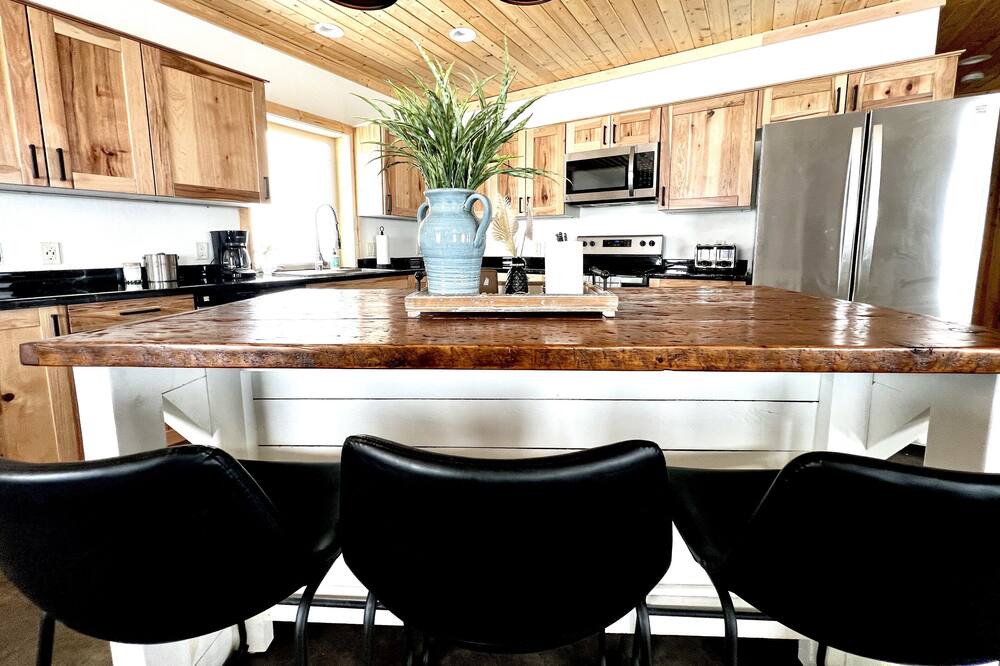 Photo of Kitchen in Story