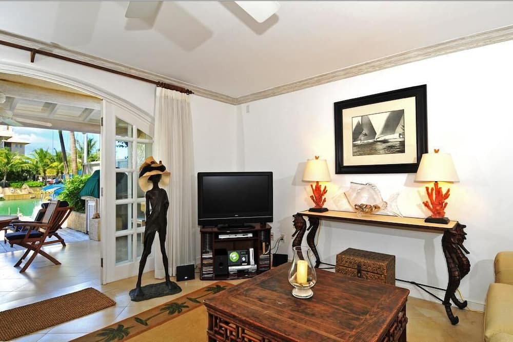 Photo of Livingroom in Douglas