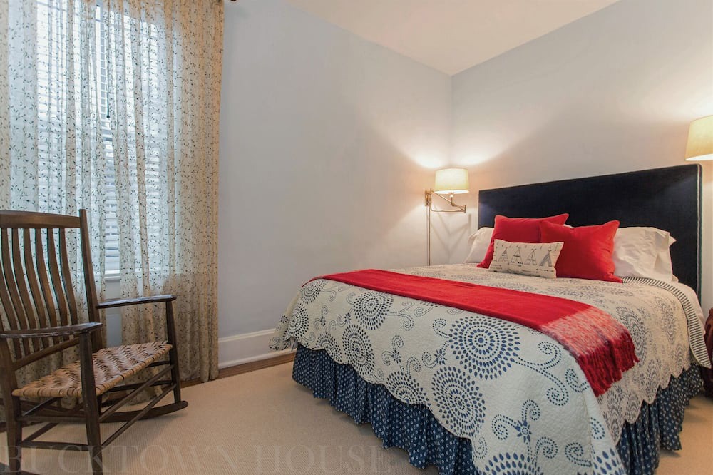 Photo of Bedroom in Bucktown