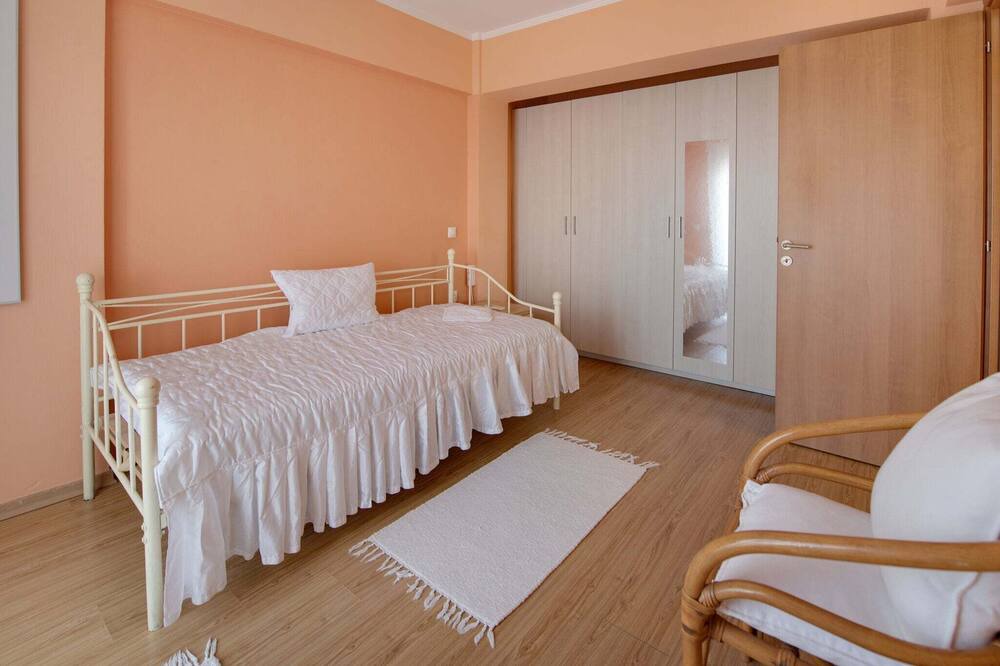 Photo of Bedroom in Saronida
