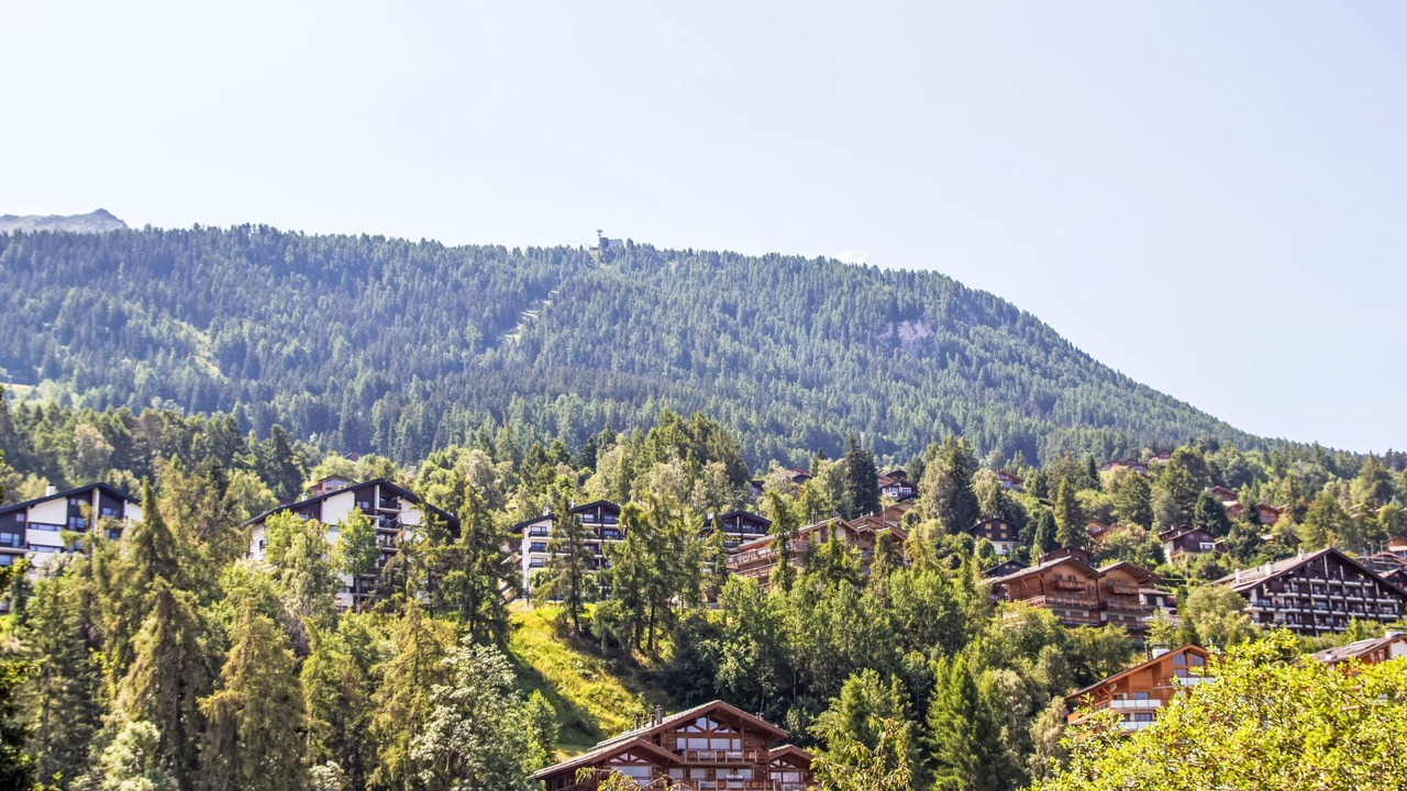 Photo of Outdoor in Saint-Pierre-de-Clages