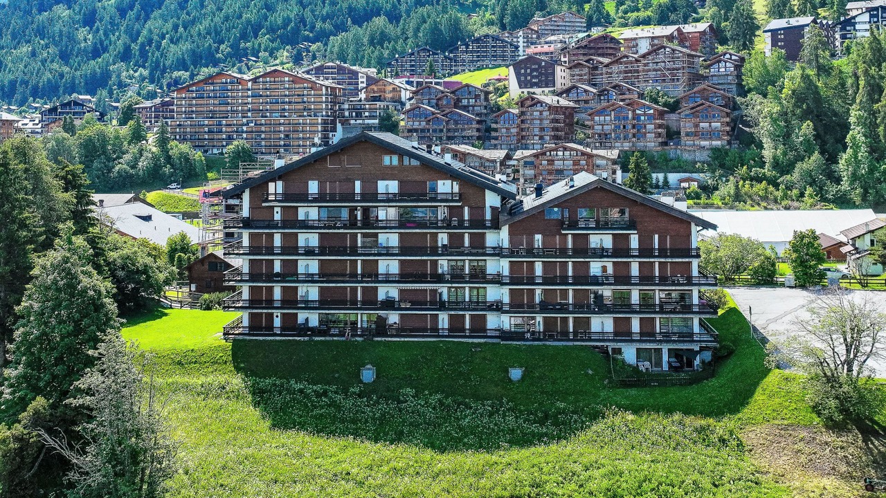 Photo of Outdoor in Saint-Pierre-de-Clages