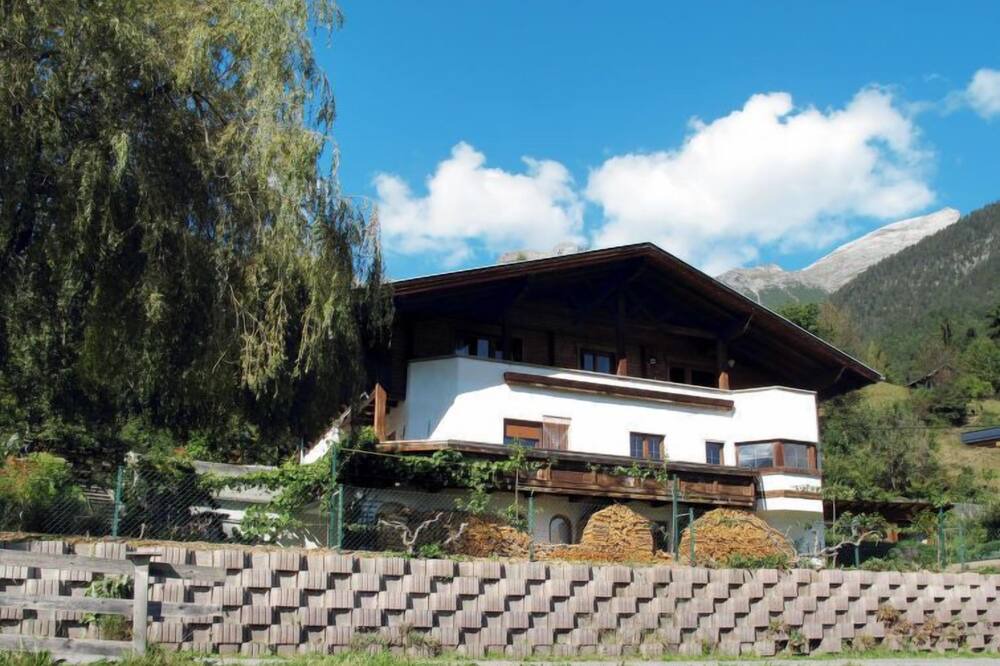 Photo of Outdoor in Grins
