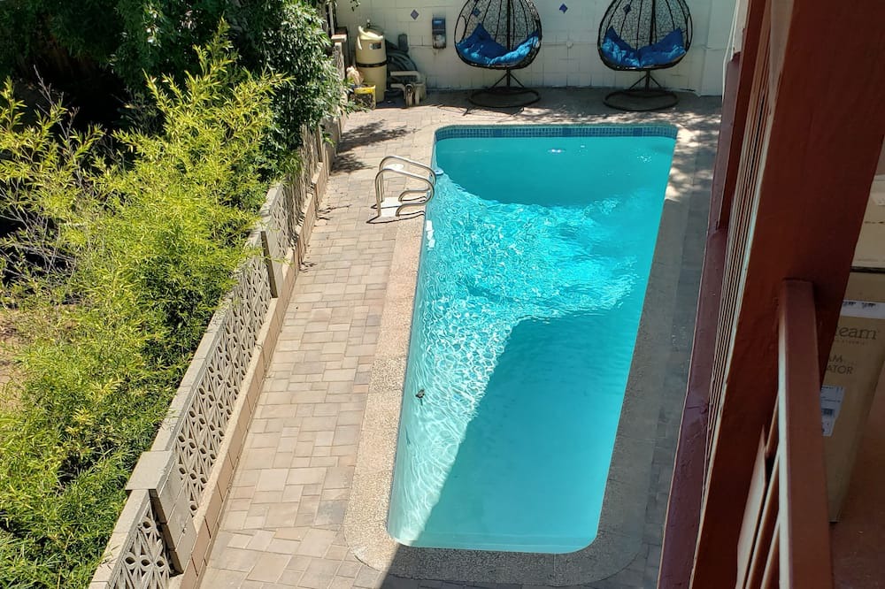 Photo of Outdoor in Adams Hill