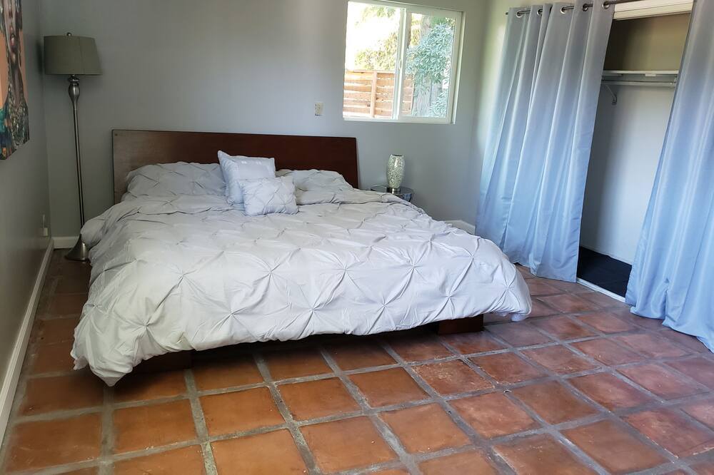 Photo of Bedroom in Adams Hill