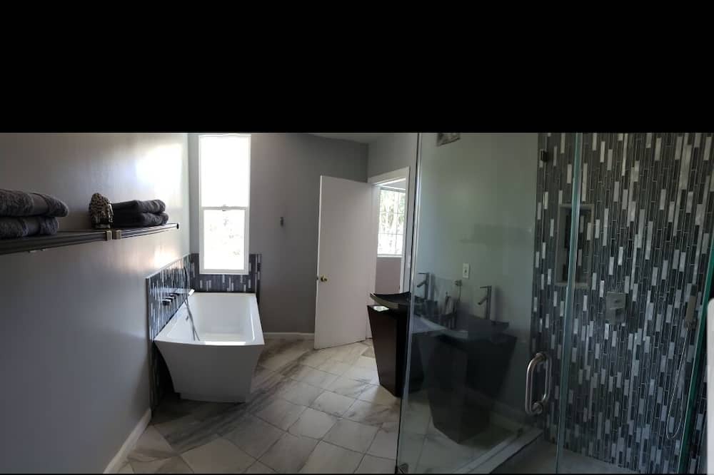 Photo of Bedroom in Adams Hill