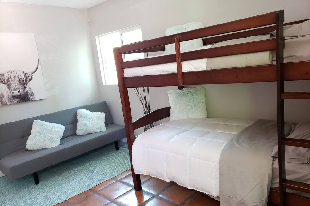 Photo of Bedroom in Adams Hill