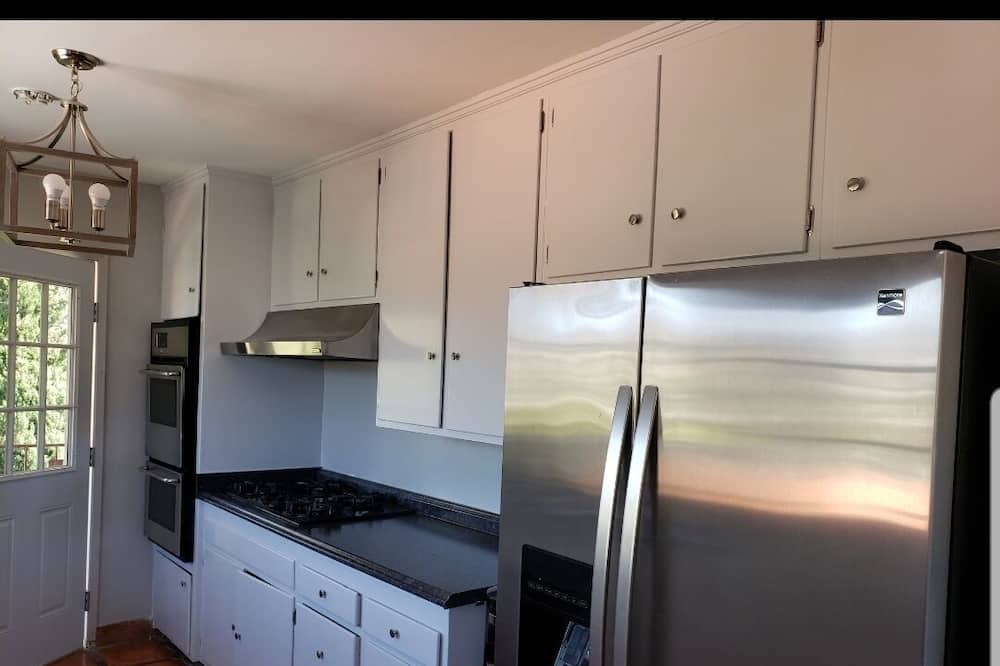Photo of Kitchen in Adams Hill