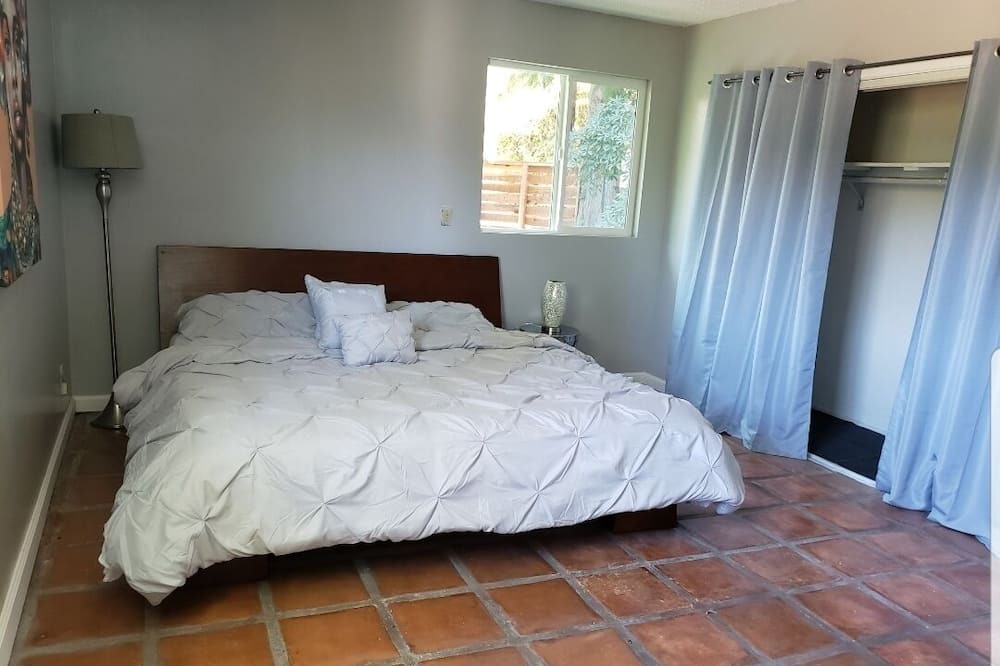 Photo of Bedroom in Adams Hill