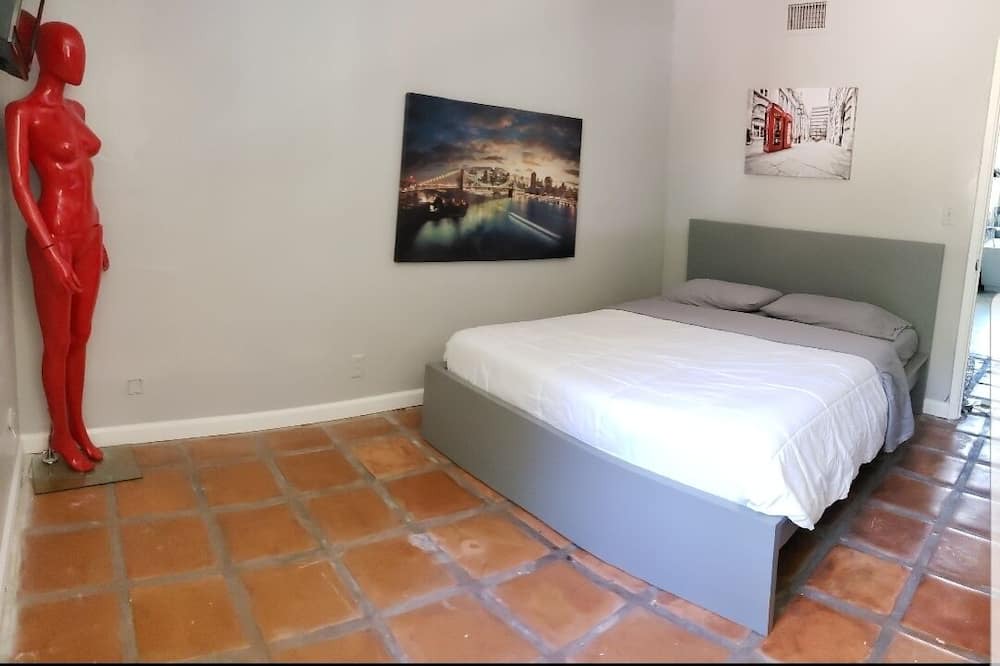 Photo of Bedroom in Adams Hill