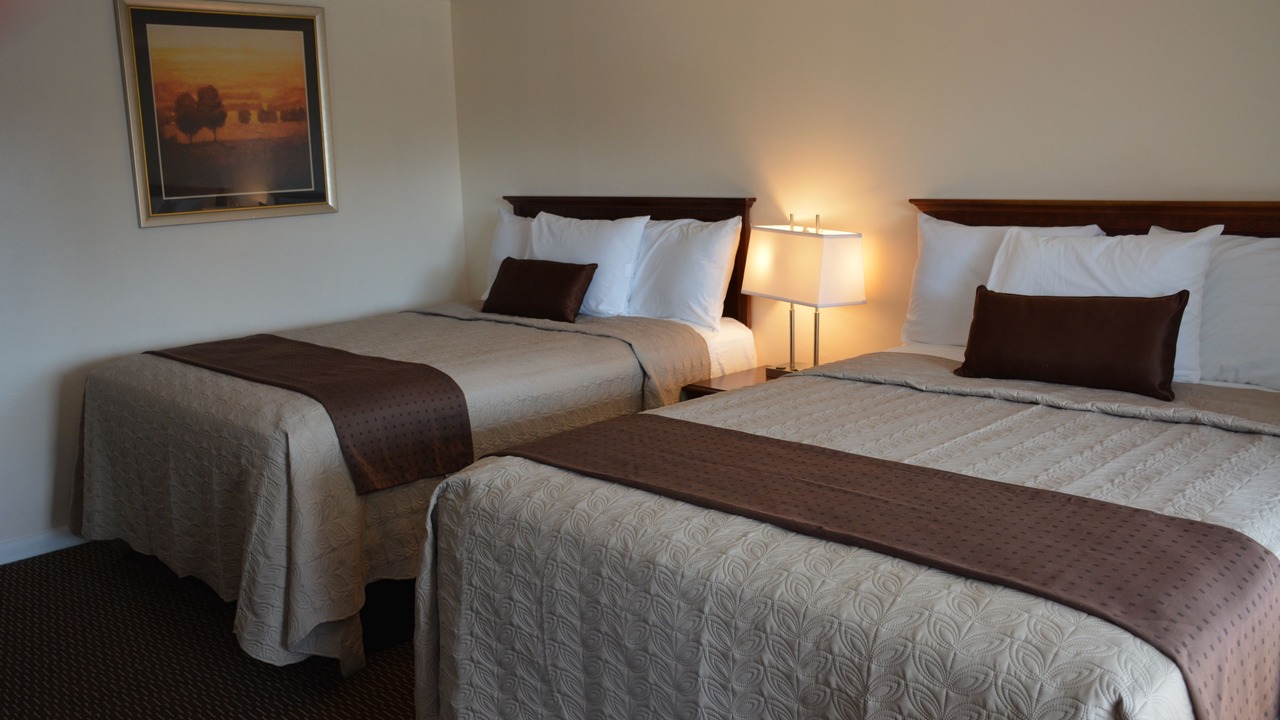 Photo of Bedroom in Old Saybrook