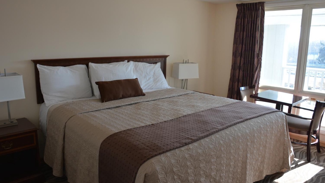 Photo of Bedroom in Old Saybrook