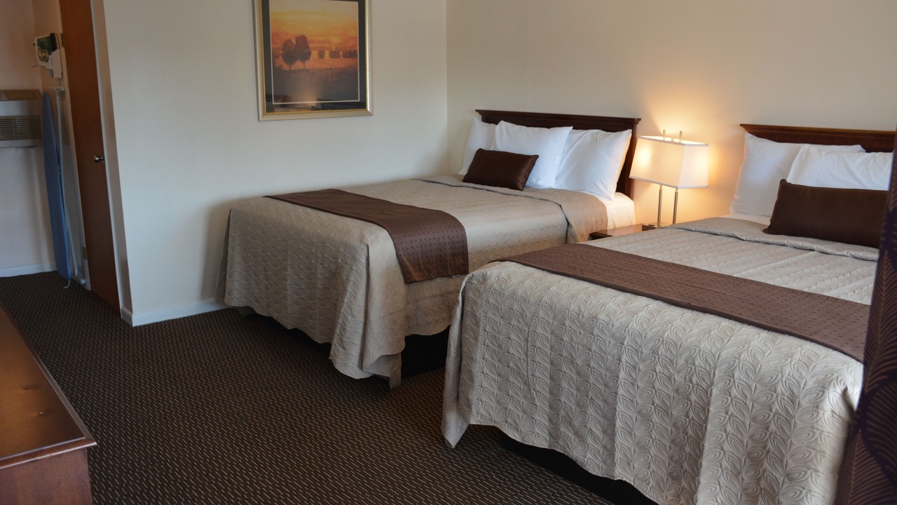 Photo of Bedroom in Old Saybrook