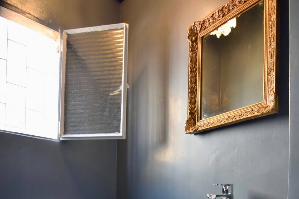 Photo of Bathroom in Psirri