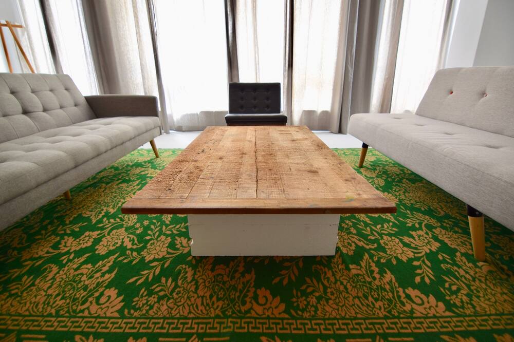 Photo of Livingroom in Psirri