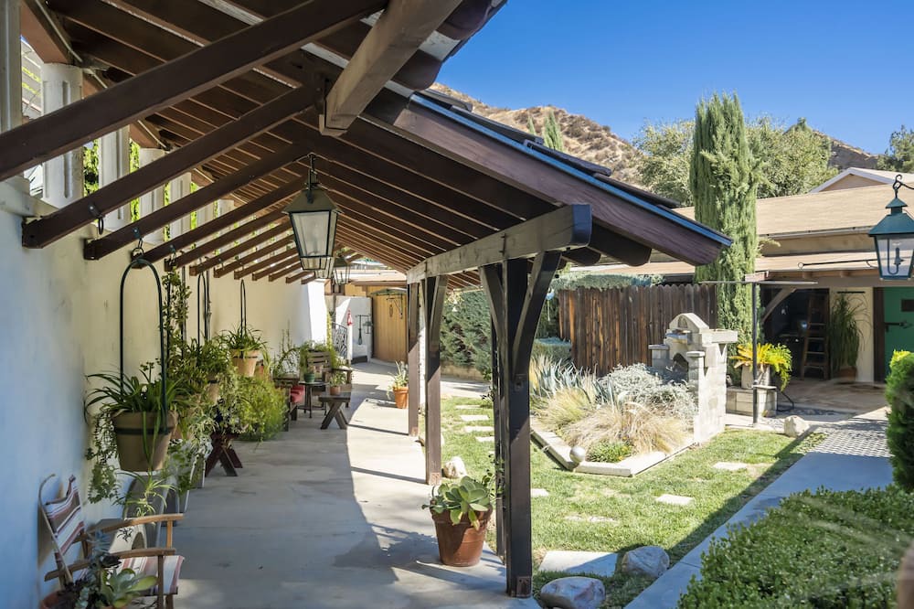 Photo of Outdoor in Val Verde