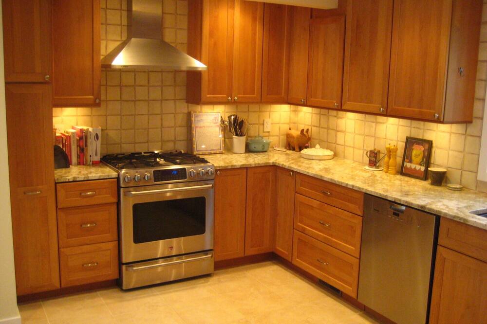 Photo of Kitchen in Beach Hampton