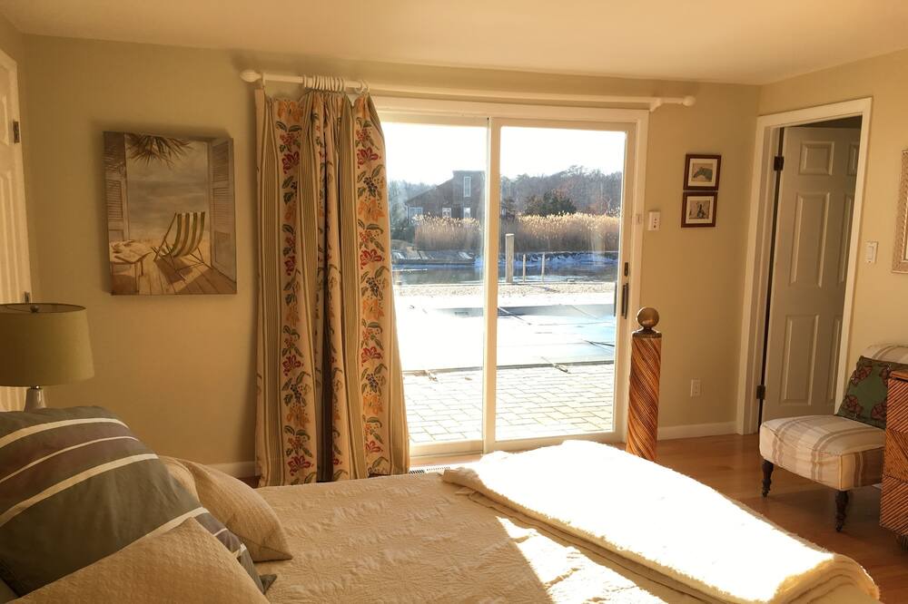 Photo of Bedroom in Hampton Bays