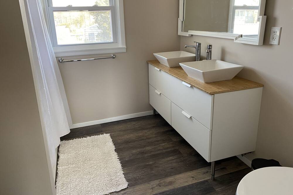 Photo of Bathroom in Hampton Bays