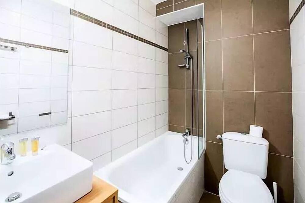 Photo of Bathroom in Bergers