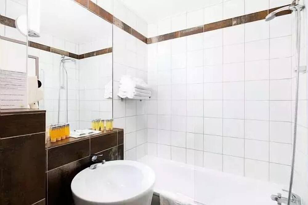 Photo of Bathroom in Bergers