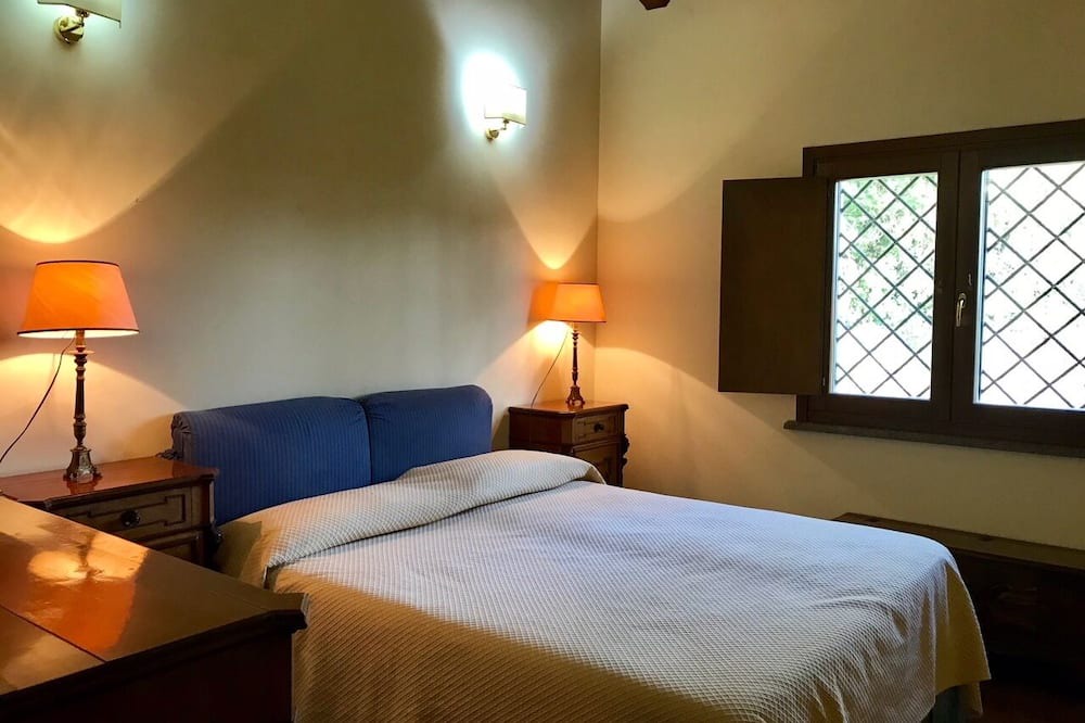 Photo of Bedroom in Zona XXVI Castel di Decima