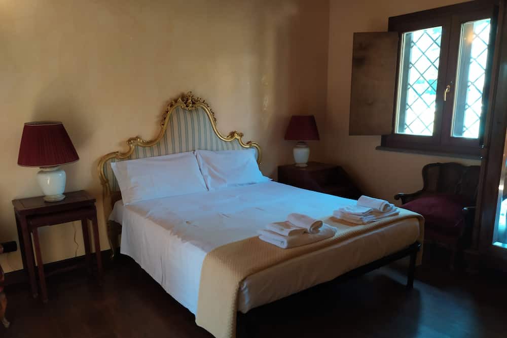Photo of Bedroom in Zona XXVI Castel di Decima