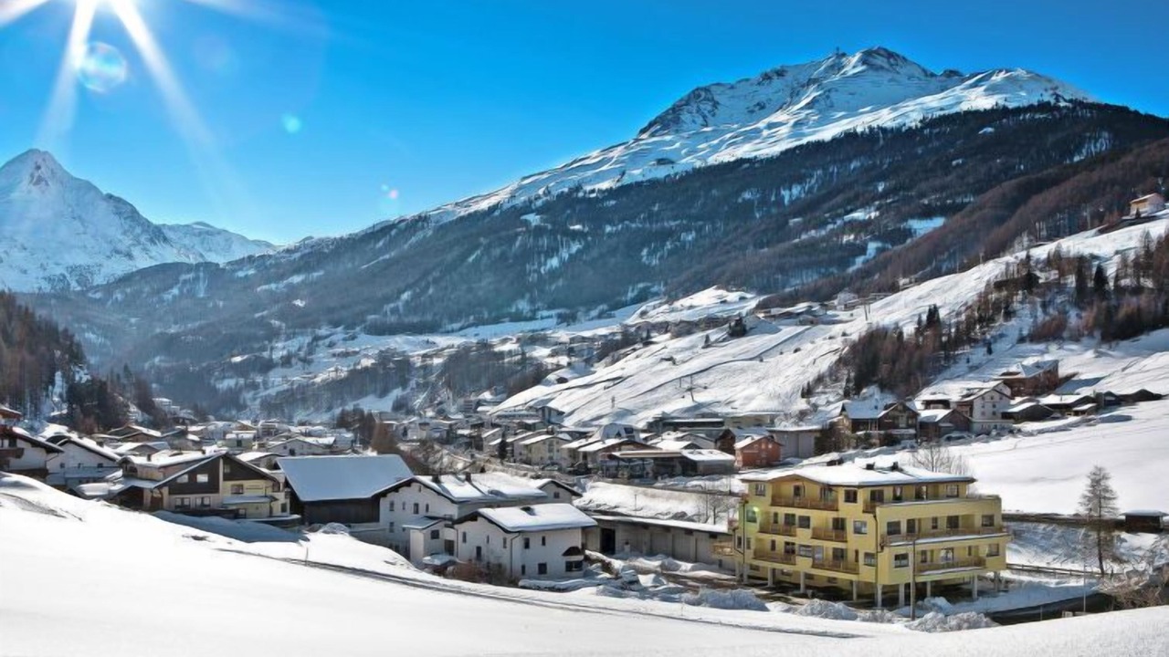 Photo of Buildings in Hochsoelden