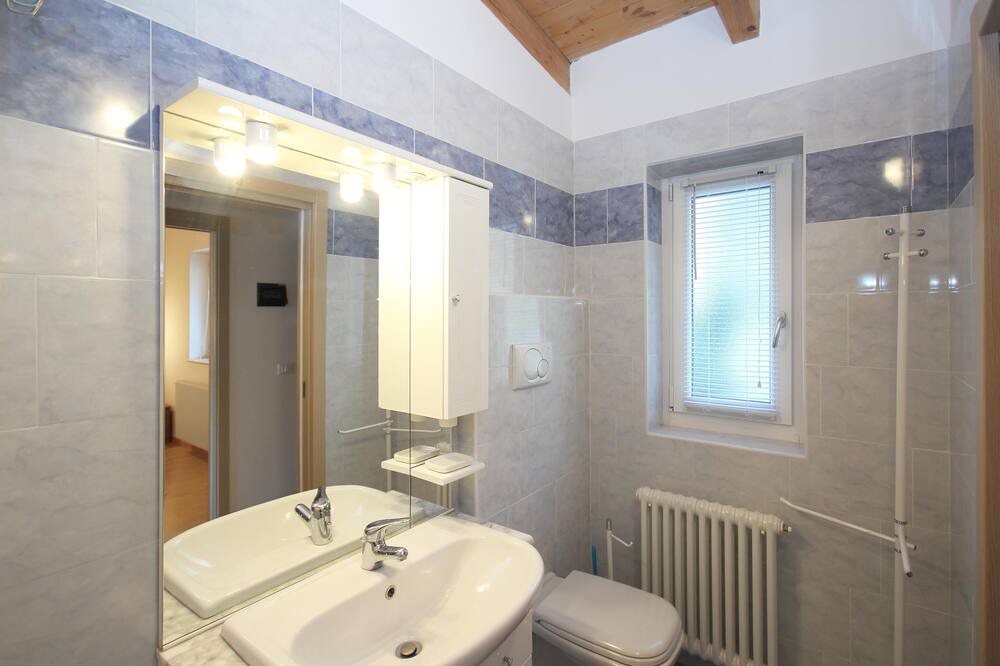 Photo of Bathroom in Arias