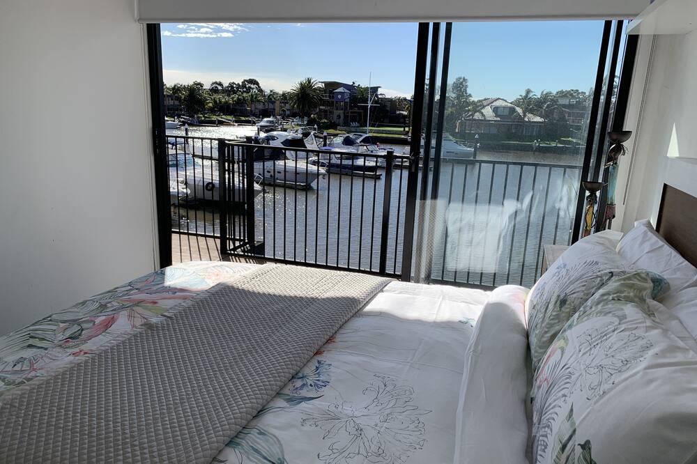 Photo of Bedroom in Patterson Lakes