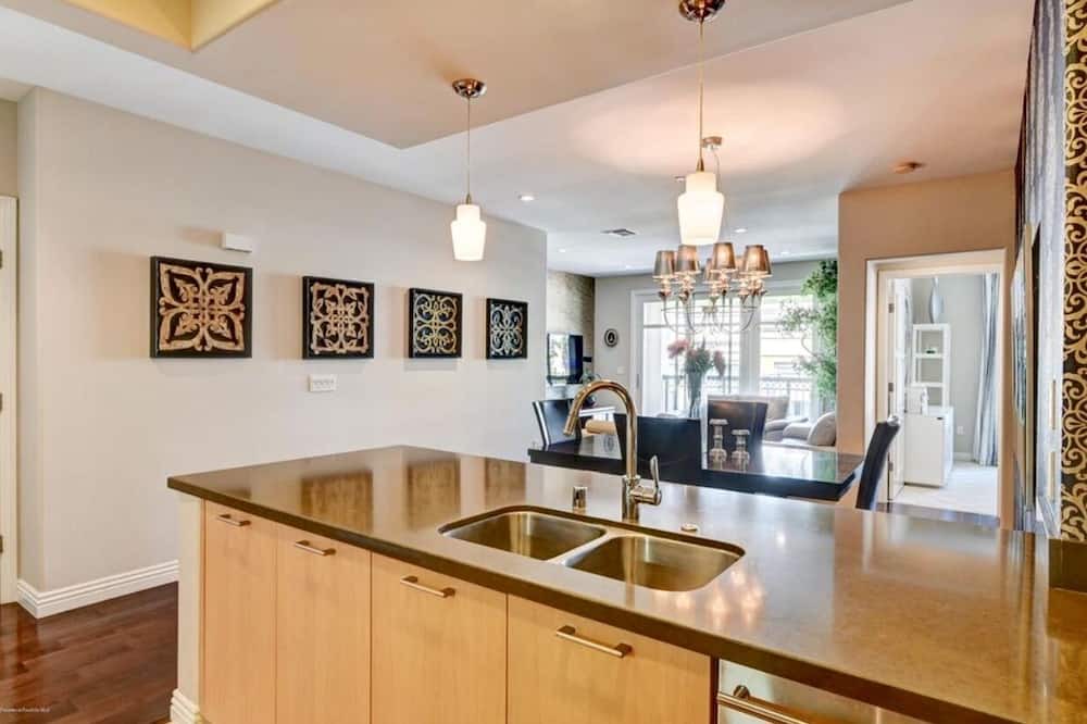 Photo of Kitchen in Downtown