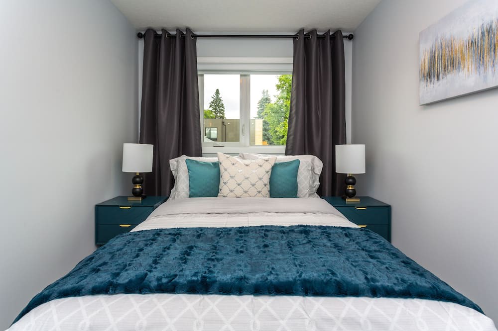 Photo of Bedroom in Highland Park