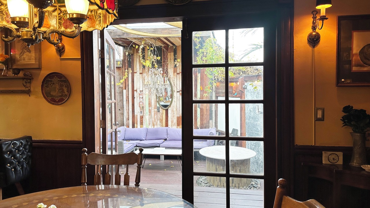 Photo of Patio Balcony in East Hollywood
