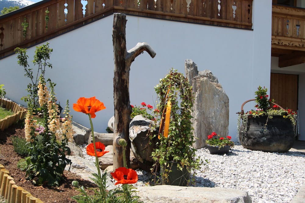 Photo of Outdoor in Kapfing