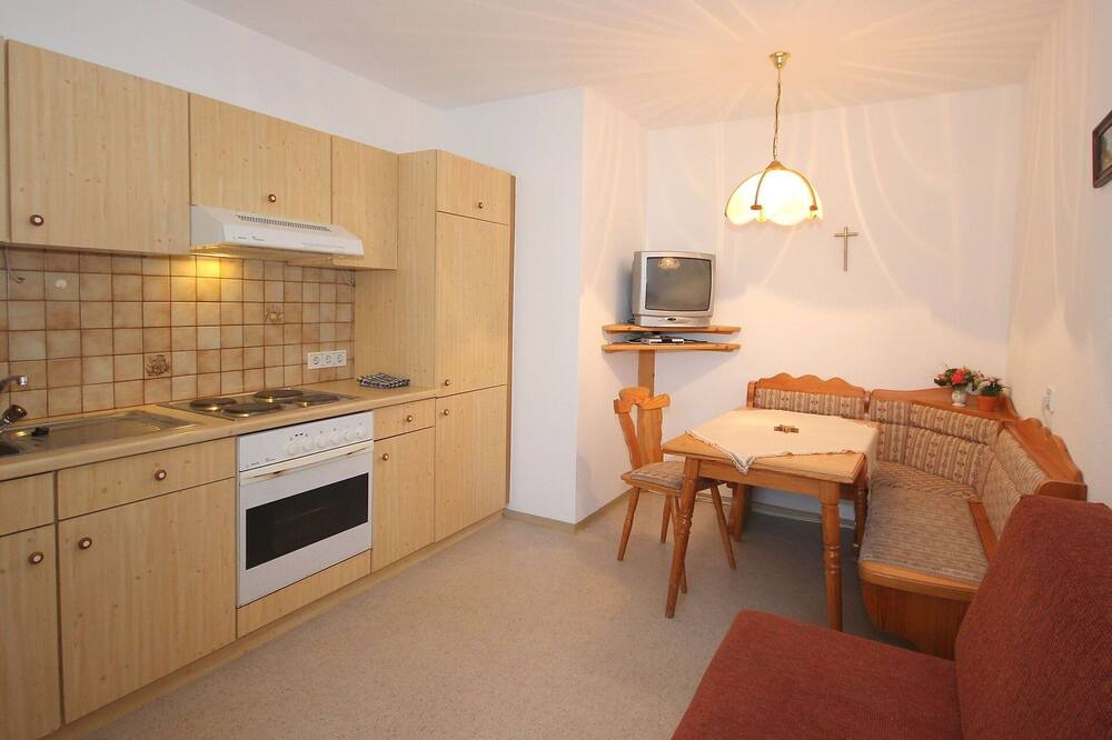 Photo of Bedroom in Kapfing