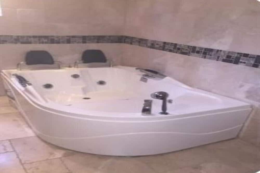 Photo of Bathroom in Saint Andrew