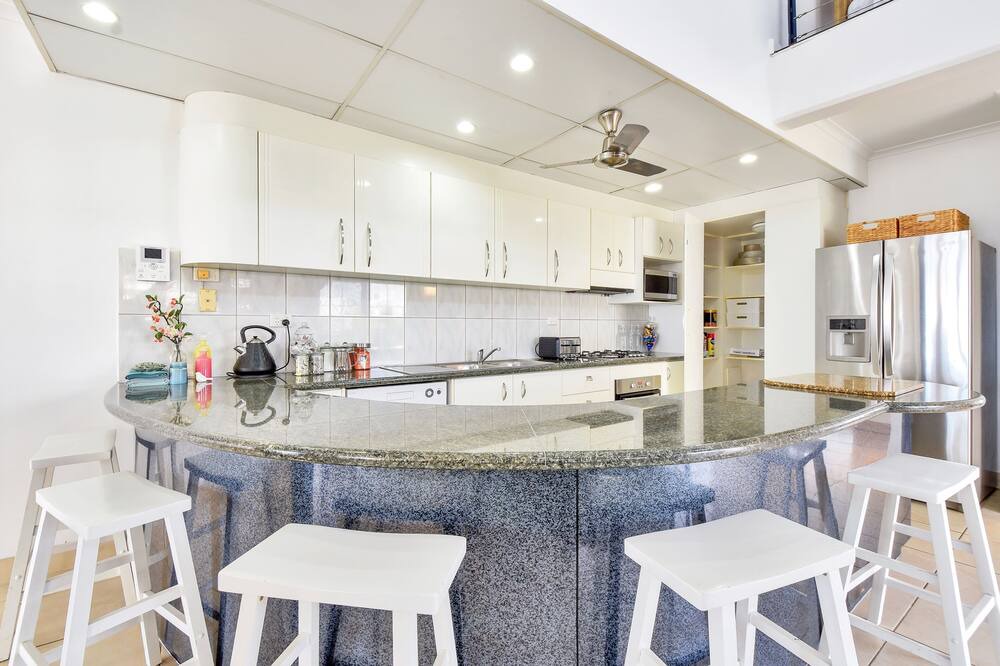 Photo of Kitchen in Cullen Bay