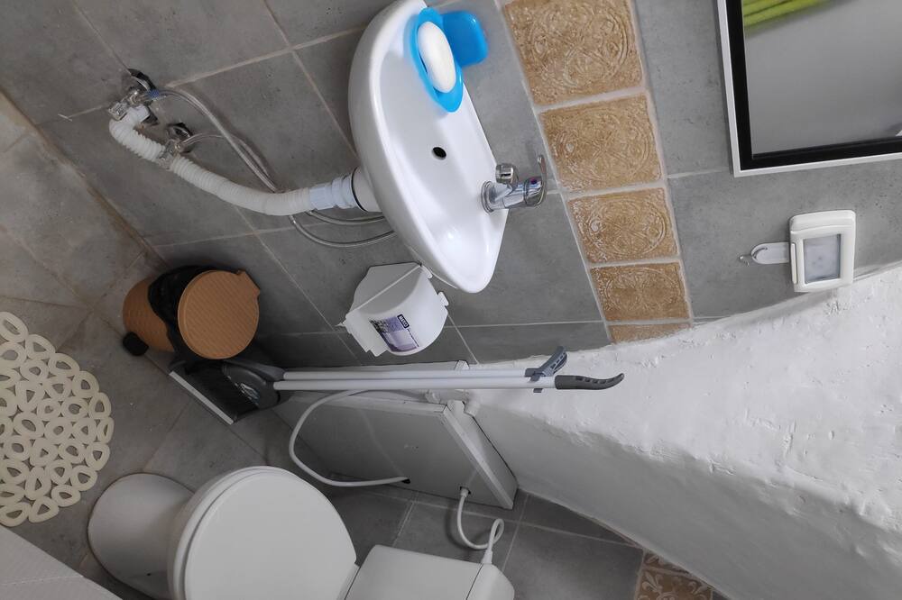Photo of Bathroom in Bethlehem