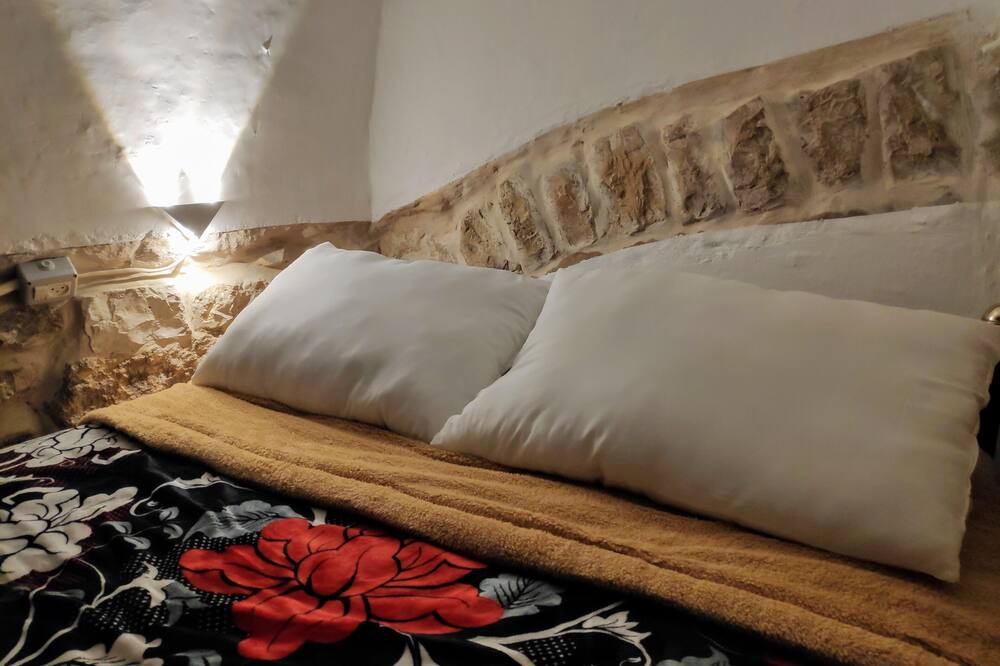Photo of Bedroom in Bethlehem