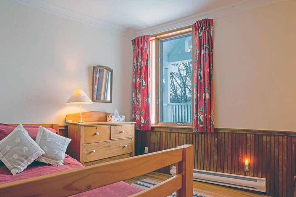 Photo of Bedroom in Georgeville
