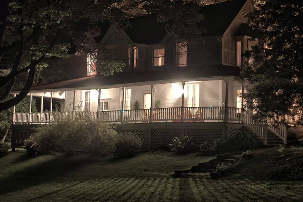 Photo of Outdoor in Georgeville
