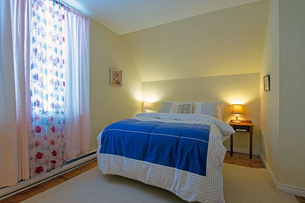 Photo of Bedroom in Georgeville