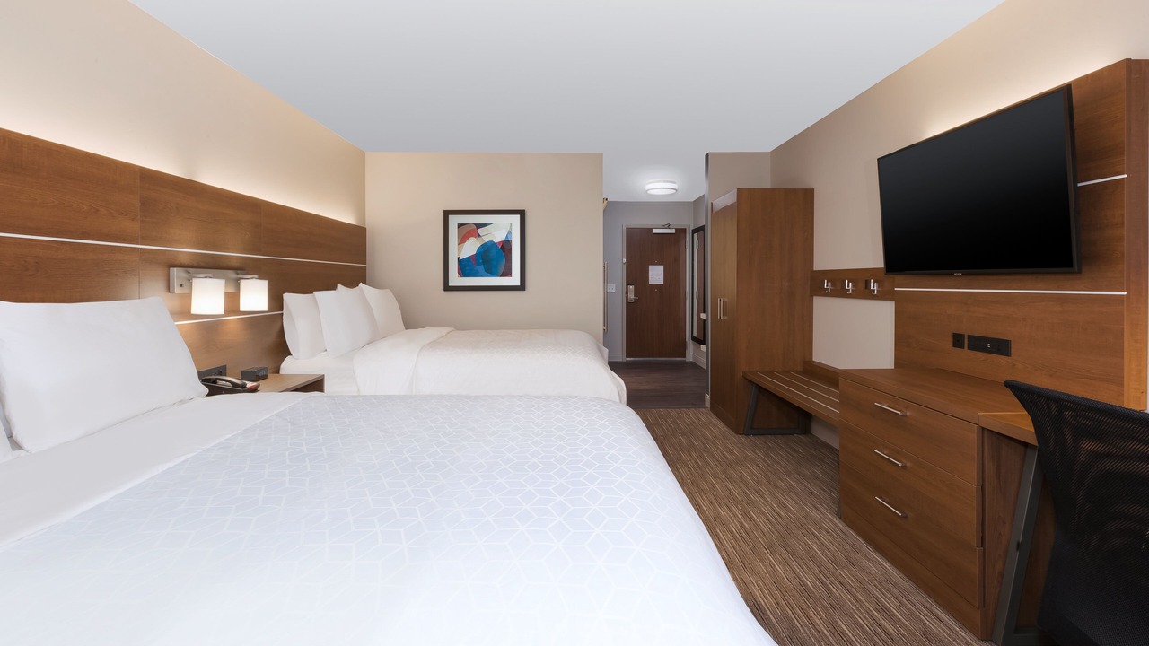 Photo of Bedroom in Cedar Springs