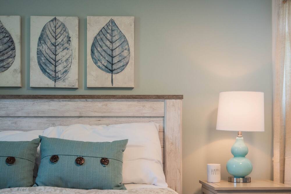 Photo of Bedroom in Old Saybrook