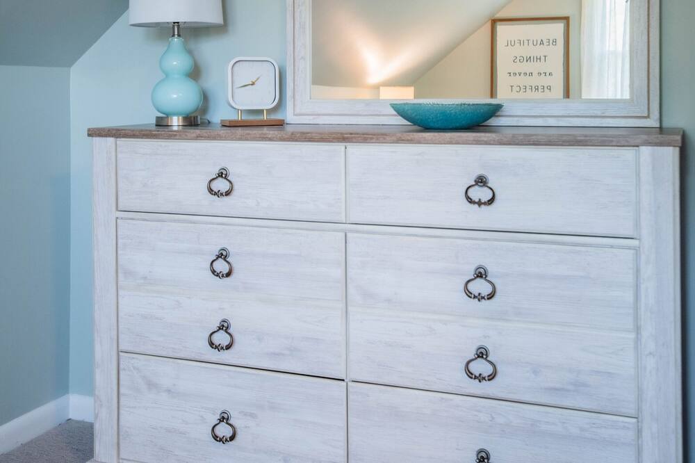 Photo of Bedroom in Old Saybrook