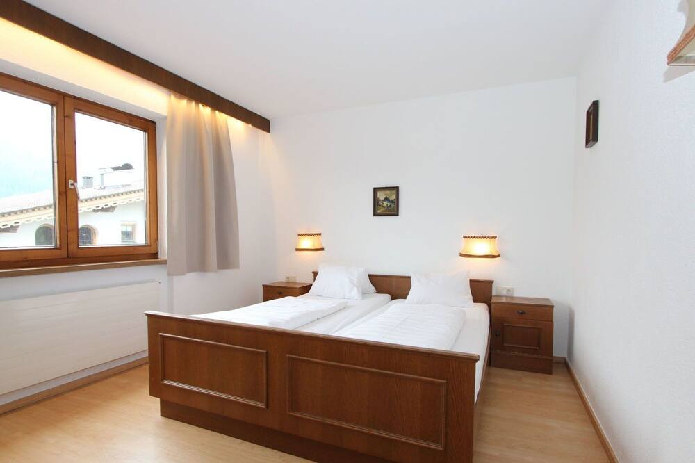 Photo of Bedroom in Kapfing