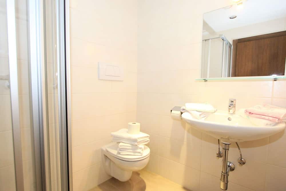 Photo of Bathroom in Kapfing